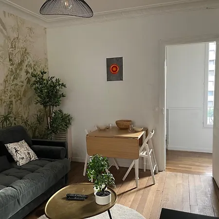Cosy In Paris